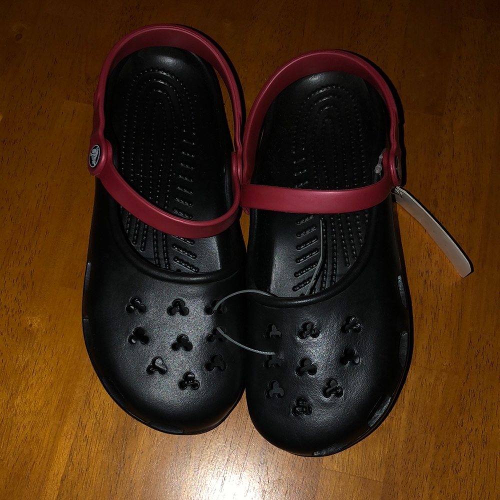 Crocs Minnie Janes, NWT, super cute and comfy!